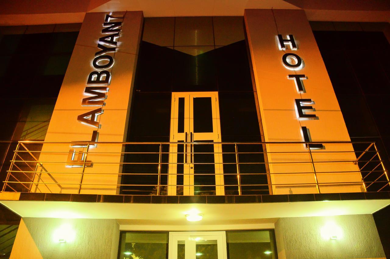 Hotel Flamboyant Catalão Buitenkant foto